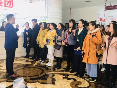熱烈歡迎丨昌禾商學(xué)院，柔然彩虹隊(duì)光臨寧夏昌禾裝飾參觀學(xué)習(xí)！